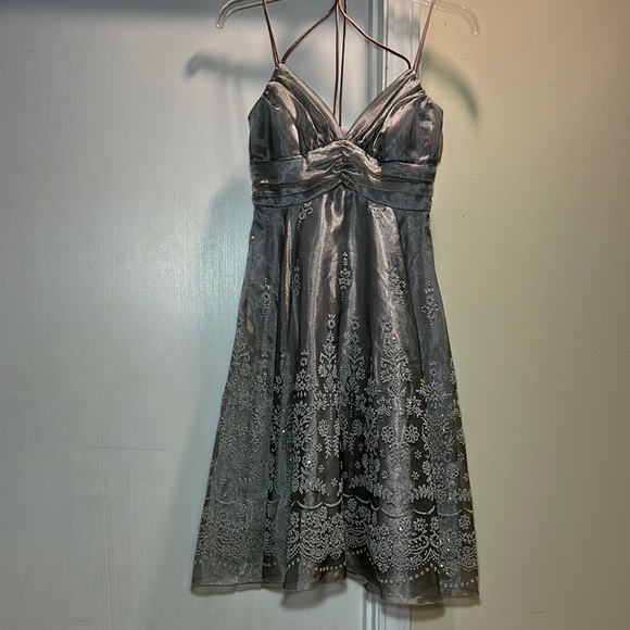 Jump Apparel Floral Shimmering Silver Formal Prom Wedding Cocktail Dress - Picture 1 of 7